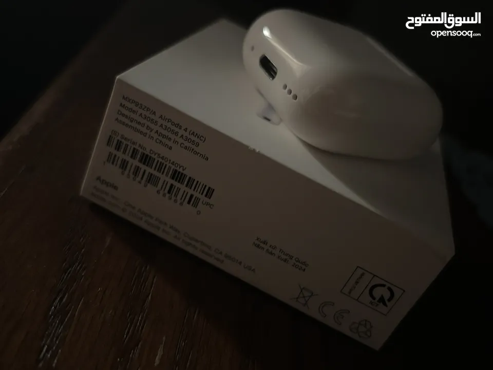 AirPods 4 Active Noise Canceling (ANC)