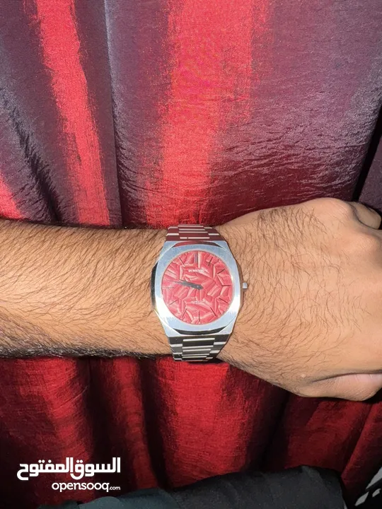 D1 MILANO ULTRA THIN , RED DIAL