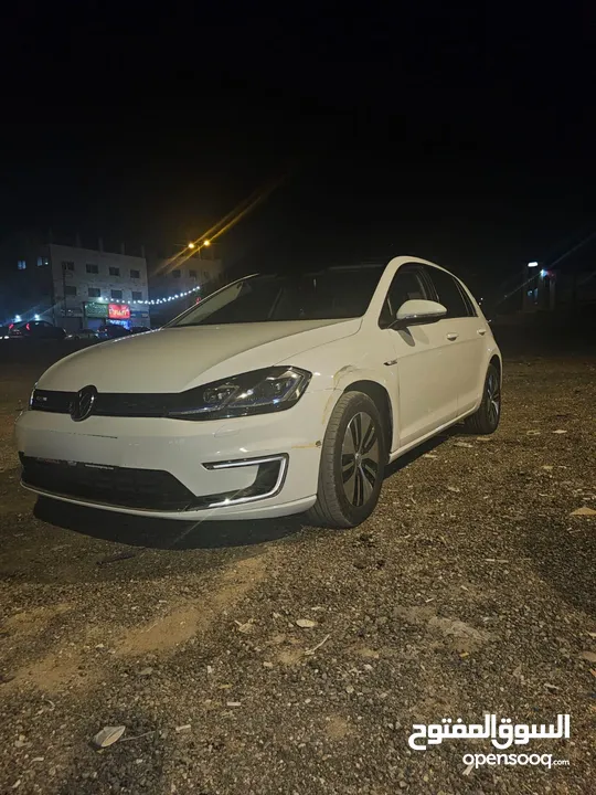e-golf 2019 اي جولف لون الأبيض مستعمل للبيع
