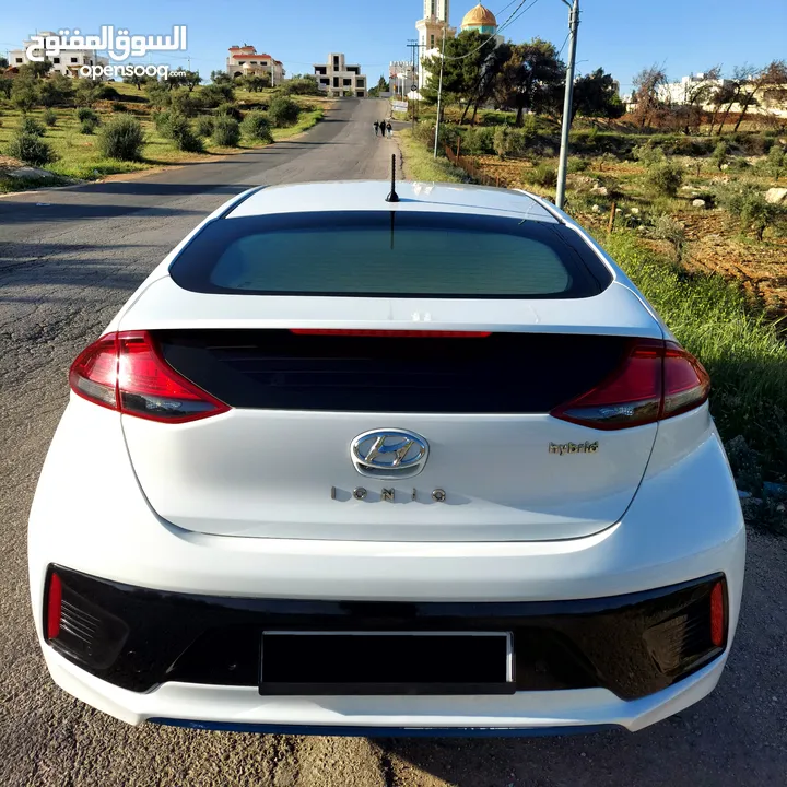 هيونداي ايونيك 2018 بحالة ممتازة للبيع كاش
