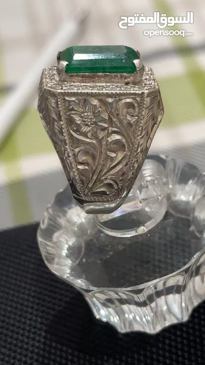 Natural Emerald&White Diamonds