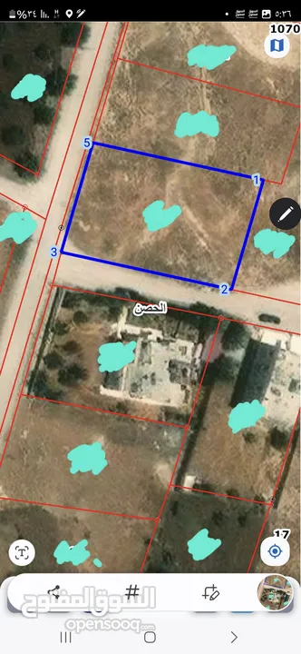 حوض 17 طبول كوتيه مساحة الأرض 1037م2 على شارعين بأعلى اطلاله للحوض صخريه منطقة فلل واجهة  القطعة 25