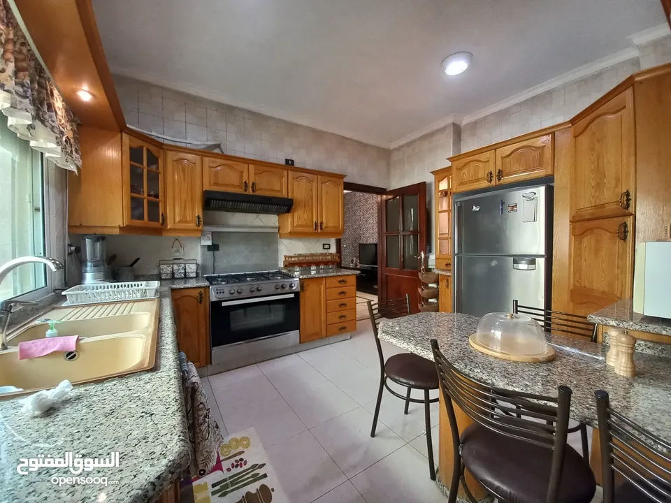 شقة مفروشة للإيجار 175م2 ( Property 18886 )-174847922