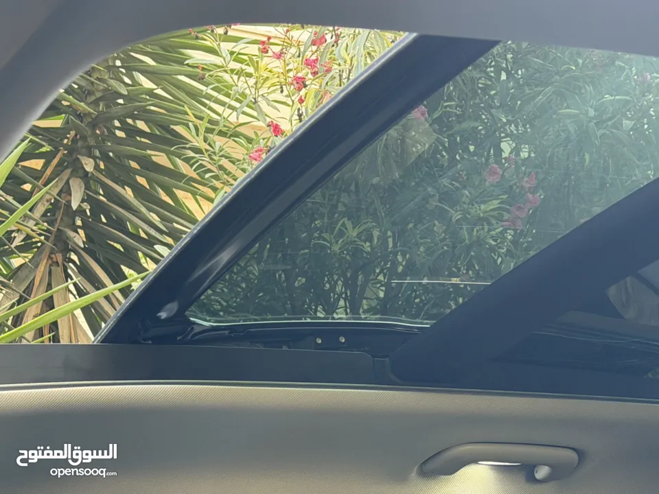 هونداي توسان 4/4 هايبرد plug-in ترخيص 2022 فل مع بانوراما  137000 كاش