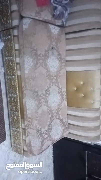طقم كنب مستعمل في حالة جيدة