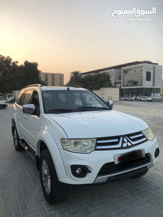 Mitsubishi Pajero Sport 2014 Full Option Sunnroof