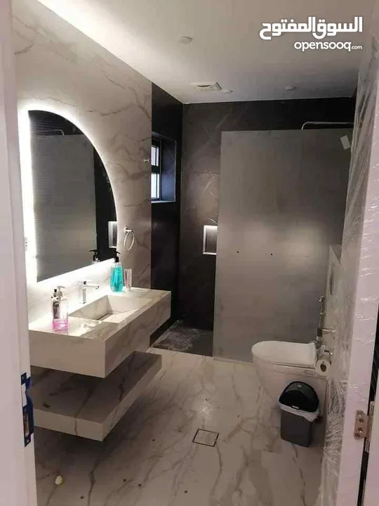 بليط وفني تركيب بديل الرخام وبديل الخشب