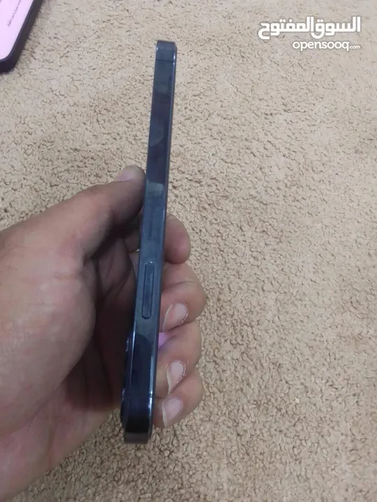 ايفون 12 برو  للبيع