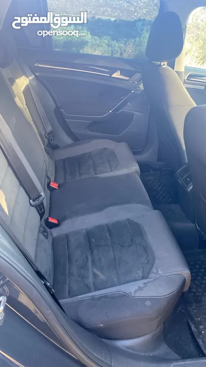 للبيع بسعر مميز جولف تعديلات Full GTI -Mk7.5  Golf تعديلات GTI مميزة جدا بسعر مميز- من اجمل السيارات