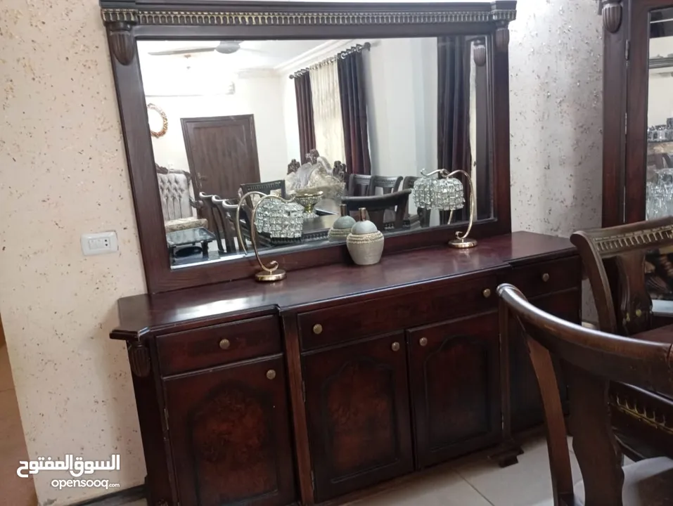 غرفة سفرة فاخره استخدام بسيط جدا