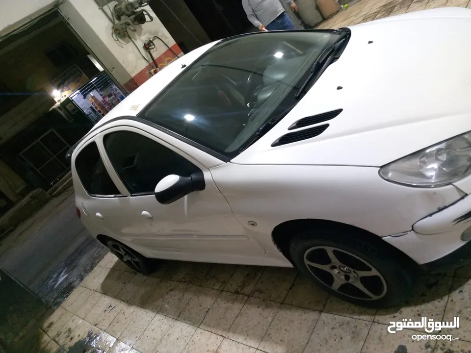 بيجو 206  موديل 2006