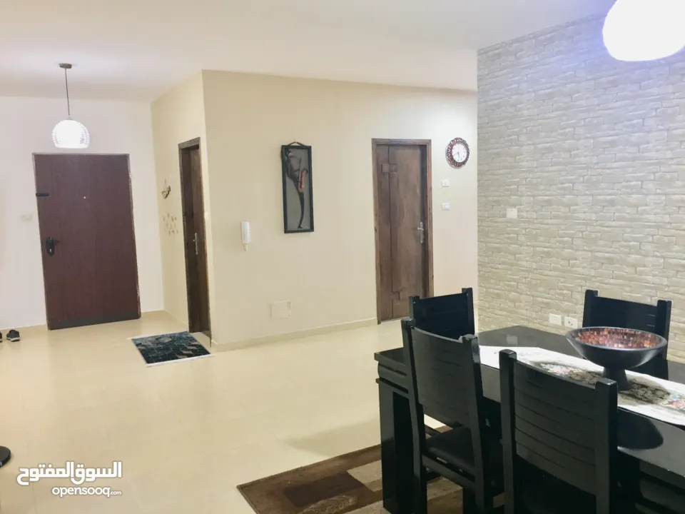 شقةً مفروشة شهري