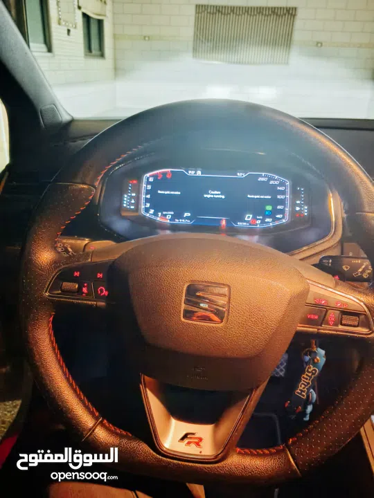 اذا مش حبة مميزة ما تركبها.  SEAT Ibiza FR 2022 بحالة الوكالة دهان شركة مميزة بكل تفاصيلها حبة مخازن