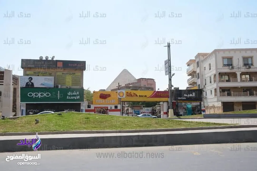 مبني للبيع مرخص وجها شارع ابو الهول السياحي الرئيسي والممشي وخطوات لللاهرامات والصوت والضواء