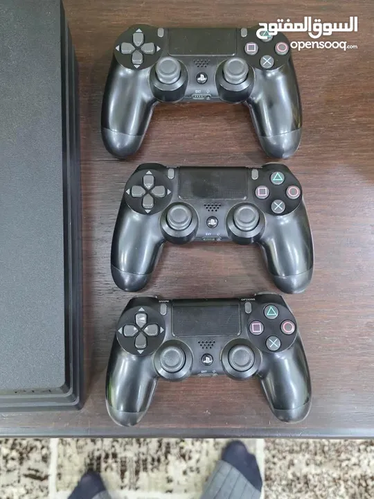 بلاستيشن 4 برو للبيع