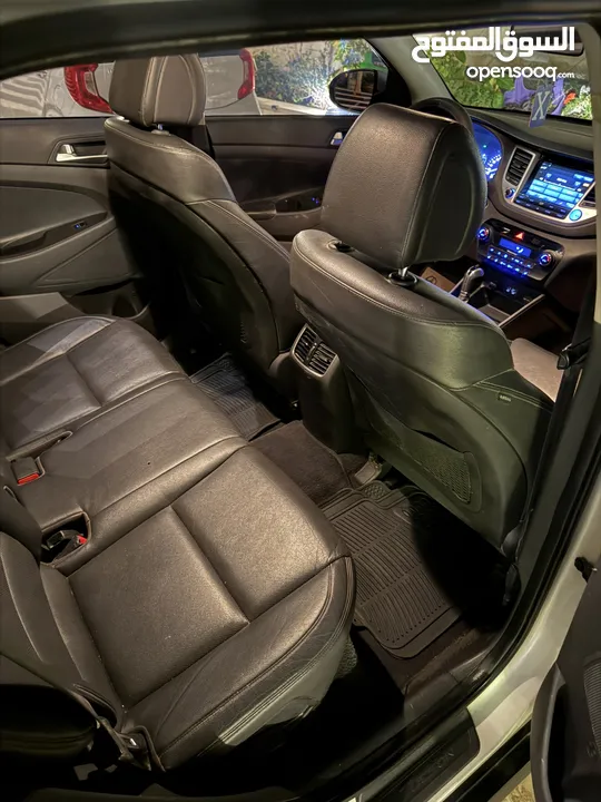 فقط 75 الف جيب هيونداي توسان 2015 فل ملغم ترخيص وتامين شامل سنة 99% دهان شركة جيب مميز جدا لعبة