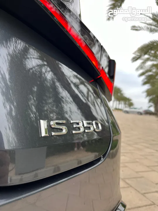 للبيع فقط لكزس is350 F 2023 بدون حوادث او غرق