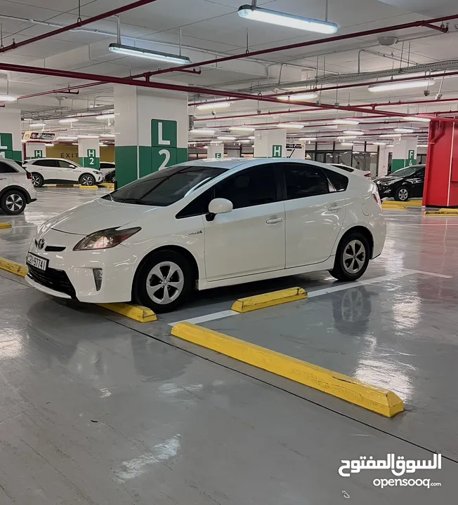 تويوتا بريوس موديل 2014  هايبرد فحص كامل