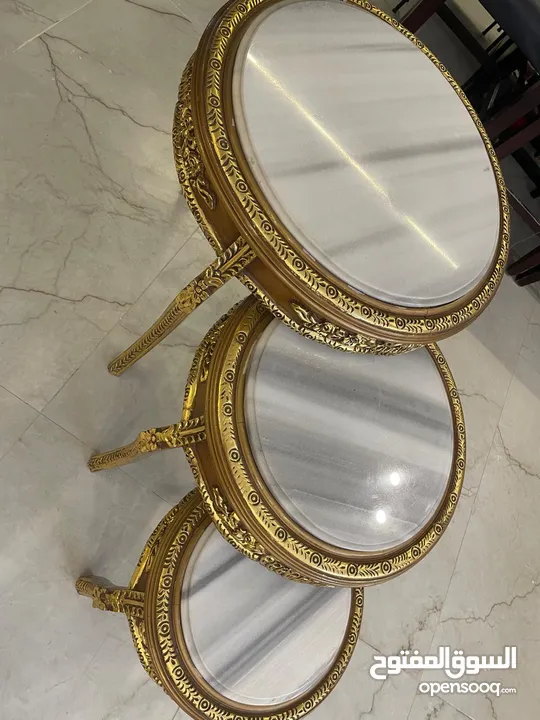 طاولات مصري فاخرة بحالة ممتازة – 3 قطع