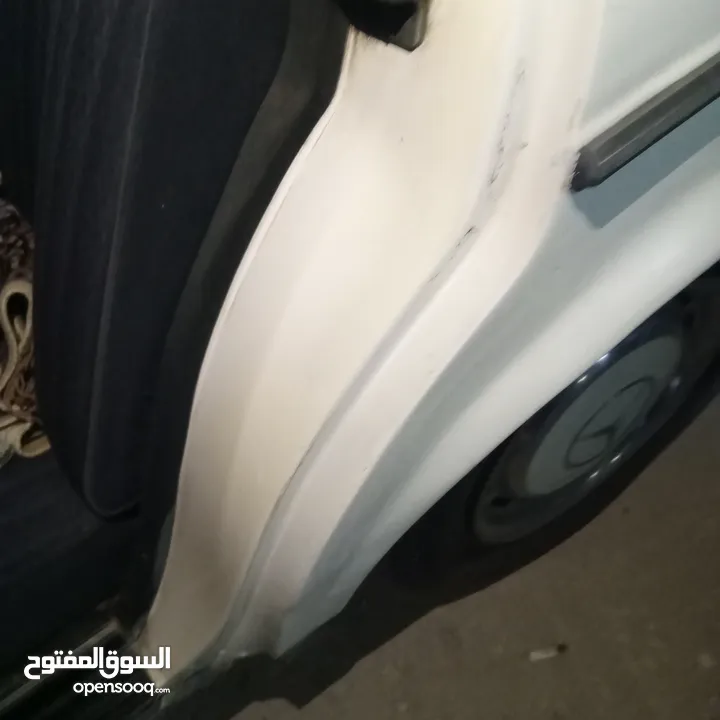 مرسيدسe200 للبيع (رقم الهاتف داخل الاعلان)