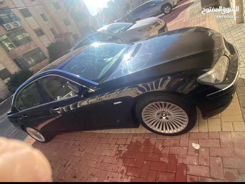 * BMW 730LI موديل 2008 لون اسود ، فرش لون بيج ، فل اضافات ، فتحة سقف، جنوط مغانيسيوم ، بلوتوث،