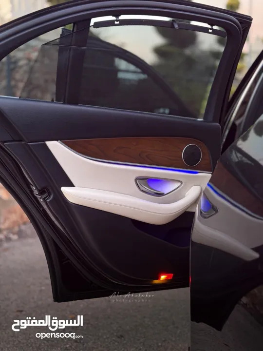مرسيدس بنز E200 AMG موديل 2018 بالرخصه اصل برايفت عداد 100 الف يد 3 رخصه تامين سنه فحص فوق الممتاز