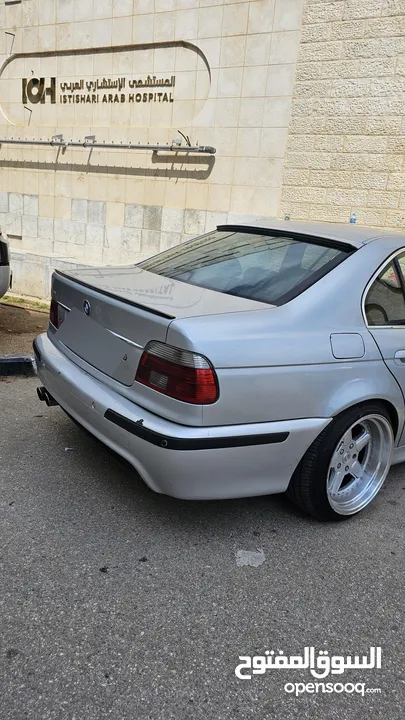 للبيع 525i e39