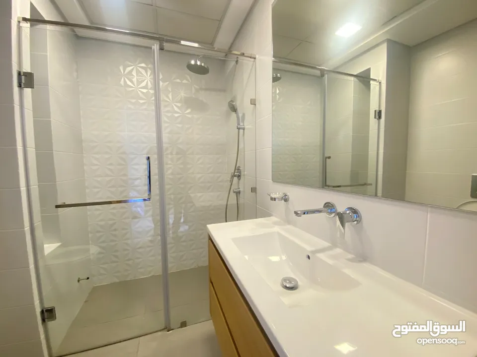 شقة للبيع في برج بالجفير