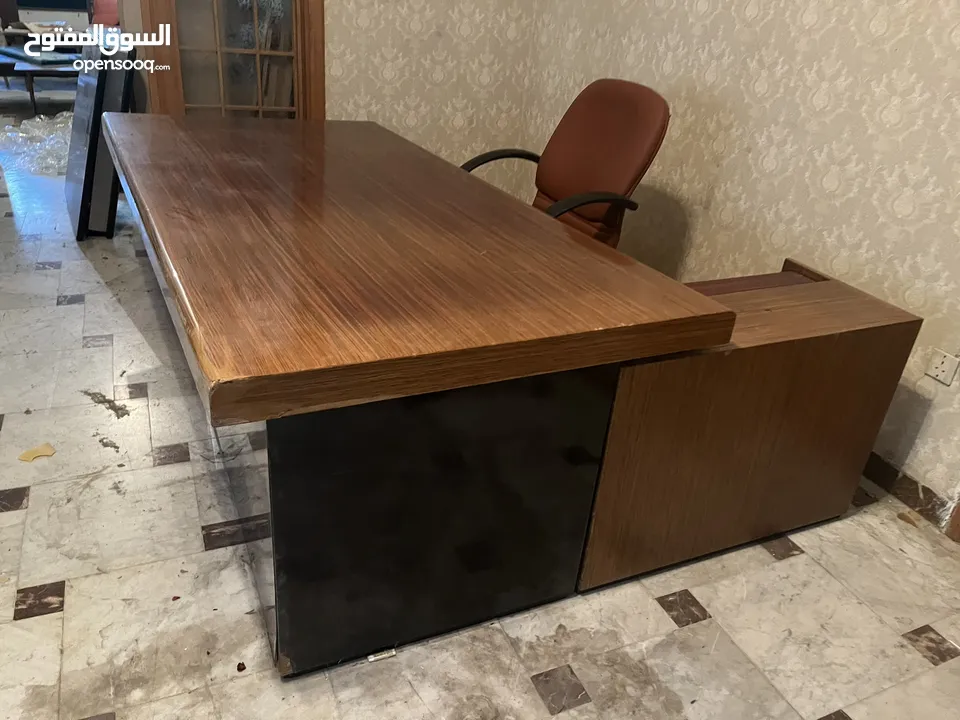 أثاث غرف جلوس وملحقاتها