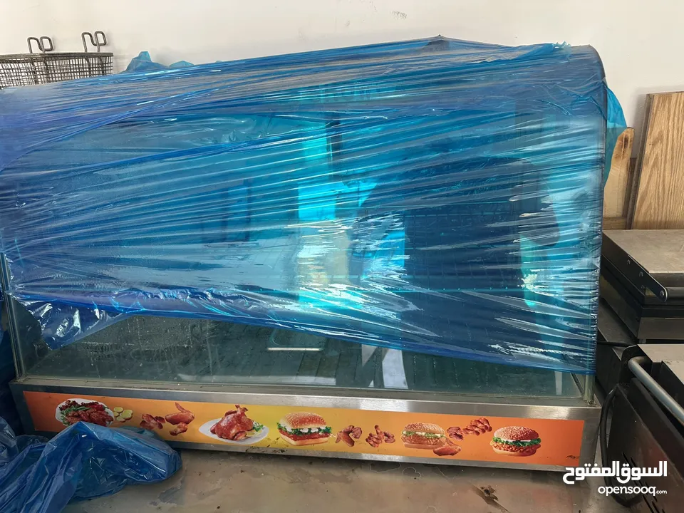 اجهزة مطعم للتسليم الفوري بحالة ممتازة