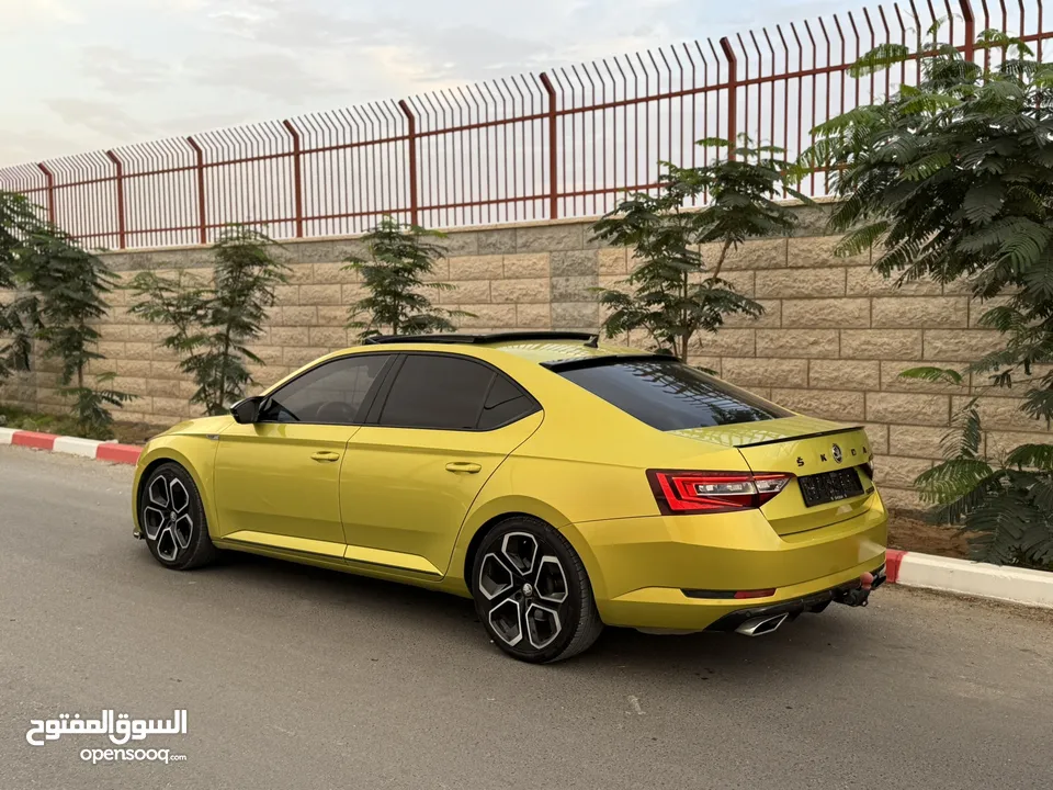 سكودا سوبيرب بنزين 2*4 مطور 2000 فل مع بنوراما