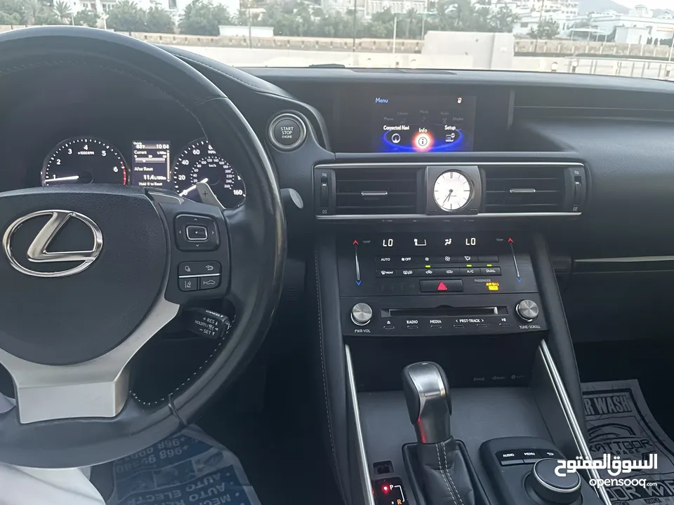 Lexus IS 300 2018 لكزس اي اس نظيفة جداً