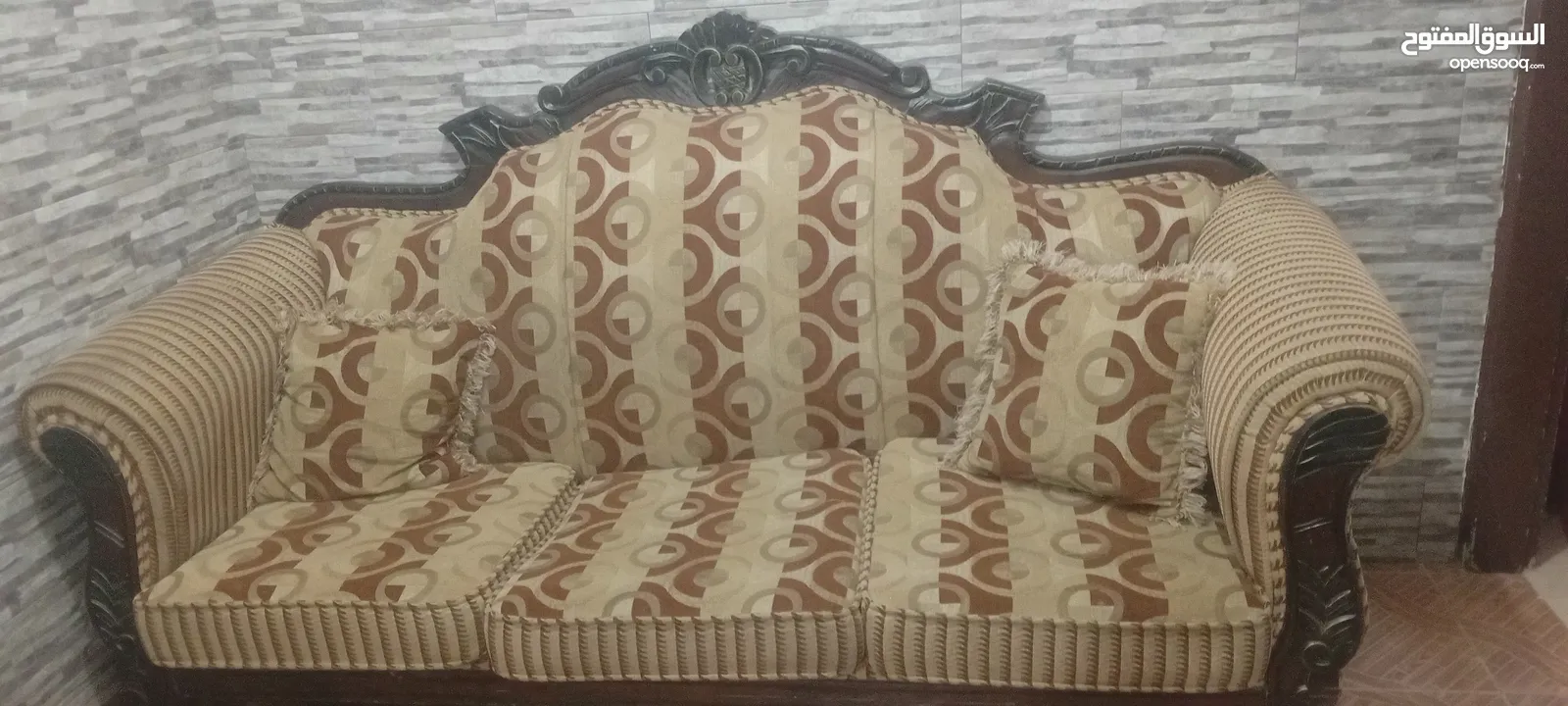 طقم كنب خشبهم زان من مصر 7 مقاعد ثلاثيه والثنائية و2 مفرد