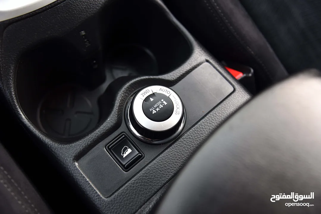 عرض العيد نيسان اكستريل بحالة الوكالة Nissan X-trail SV 2.5 2015