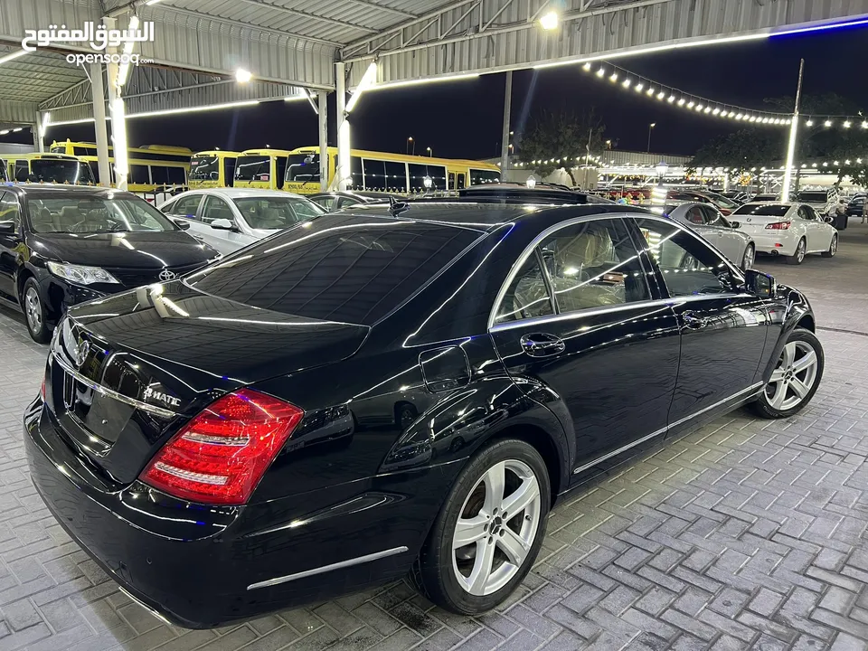 S550  2011وارد جمارك غير مستخدمه حاله نضيفه