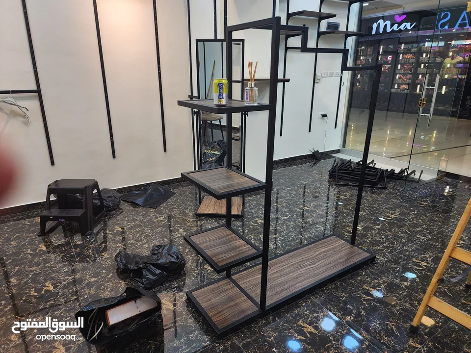 ديكور محل ملابس ستاتي نخب بحالة الجديد