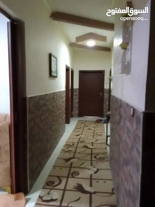 شقه للبيع في أربـــــــــــــــــــد الحي الشرقي نادي الضباط