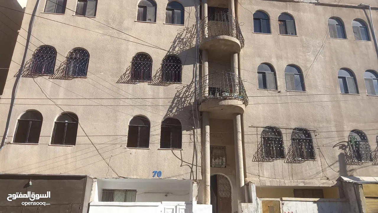 عمارة 3 طوابق 10 شقق للبيع بسعر مغري