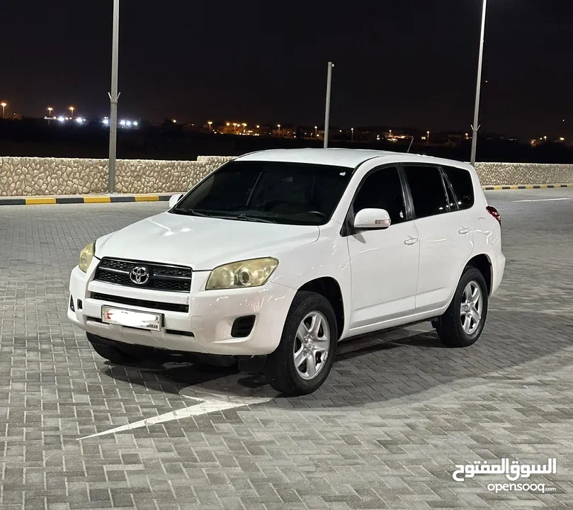 TOYOTA RAV 4 MODEL 2011 SECOND ONWER