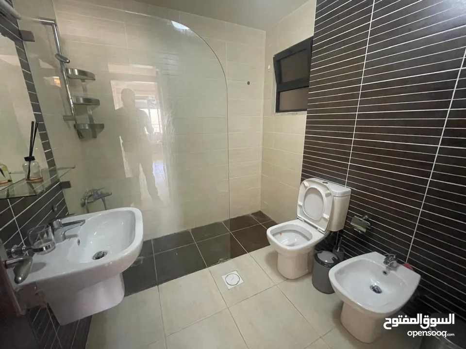 شقة للايجار في ام اذينه ( Property 37662 )-175072860