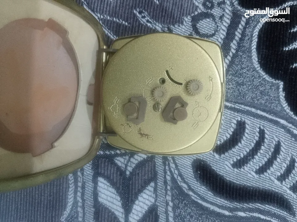 ساعة انتيكا نحاس قديمه بحالة جيده