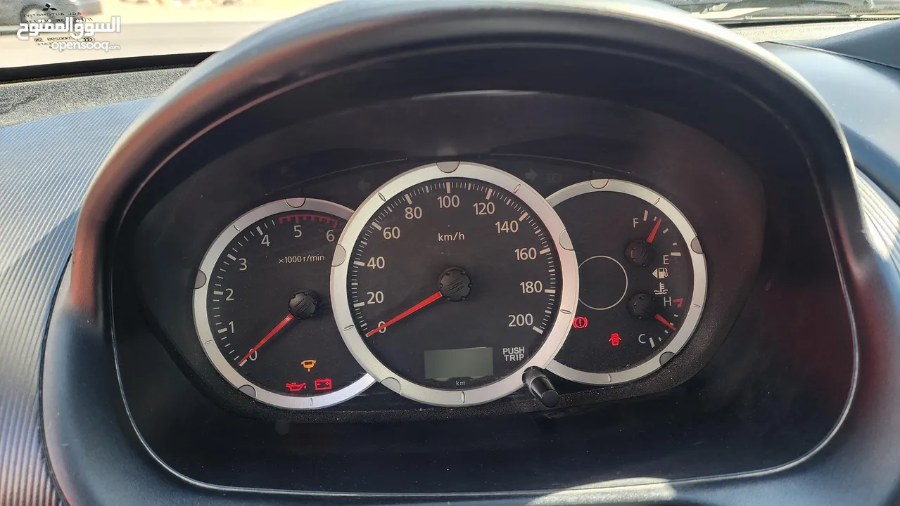 ميتسوبيشي L200 2015