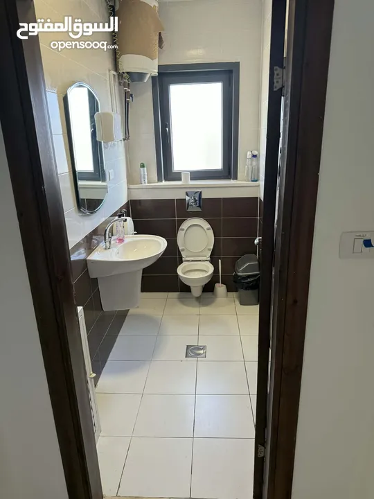 مكاتب للأيجار  300 - 600 متر