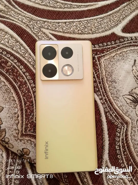 انفينكس نوت 40 برو الجهاز ولا خدش ما معه اغراض سعره 115 وانفنكس نوت 30 ولا خدش ما معه اغراض نهايته 7