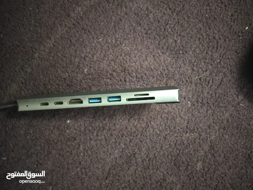 موزع بعدة مخارج