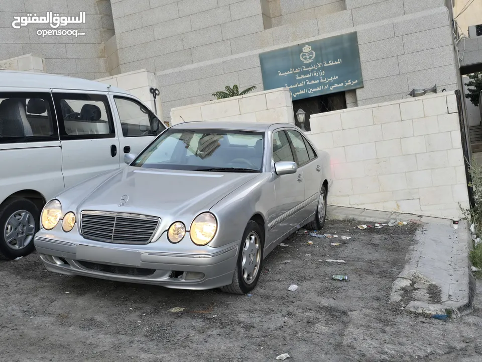 مرسيدس E200 Elegance للبيع موديل 2000 نظيفة