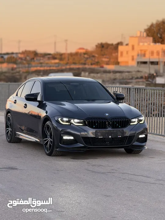 BMW 330e 2020 للبيع