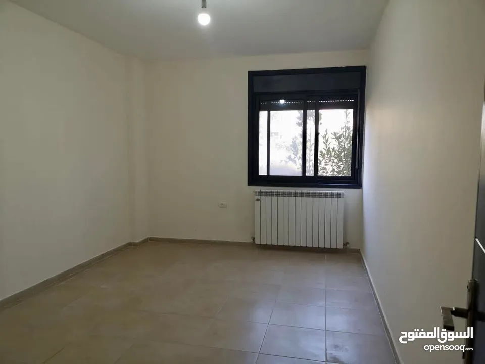شقة للبيع في عين منجد رام الله مطلة على جبل المصيون مشرفة على منظر جميل مرتفع في مدينة رام الله