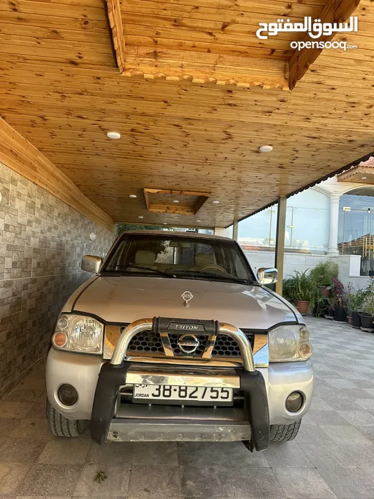 بكم نيسان 2007 للبيع كاش مرخص سنه كامله 4x4