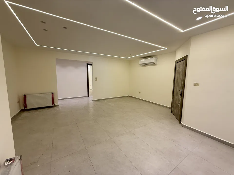 شقة ارضي فاخرة 250م مجددة بالكامل للبيع بالشميساني